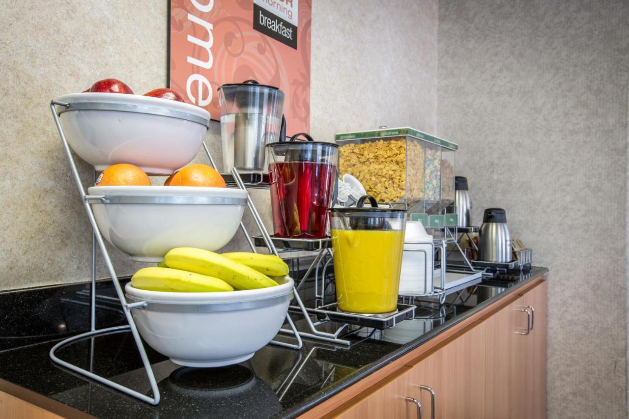 คอมฟอร์ต สวีท วิคเตอร์วิลล์ ไอ - 15 Hotel วิกเตอร์วิลล์ ภายนอก รูปภาพ